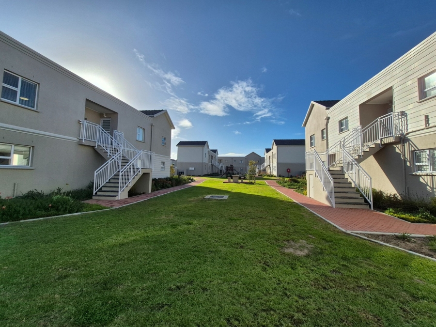 1 Bedroom Property for Sale in Sunningdale Western Cape